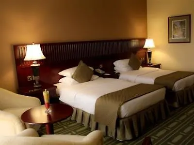 Golden Tulip Khatt Springs Resort & Spa رأس الخيمة 4*,  الإمارات العربية المتحدة